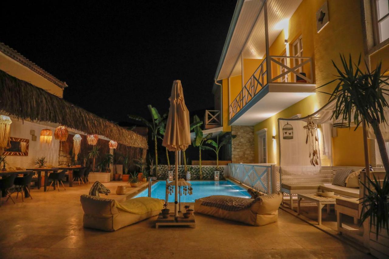 Adacan Butik Otel Измир Экстерьер фото